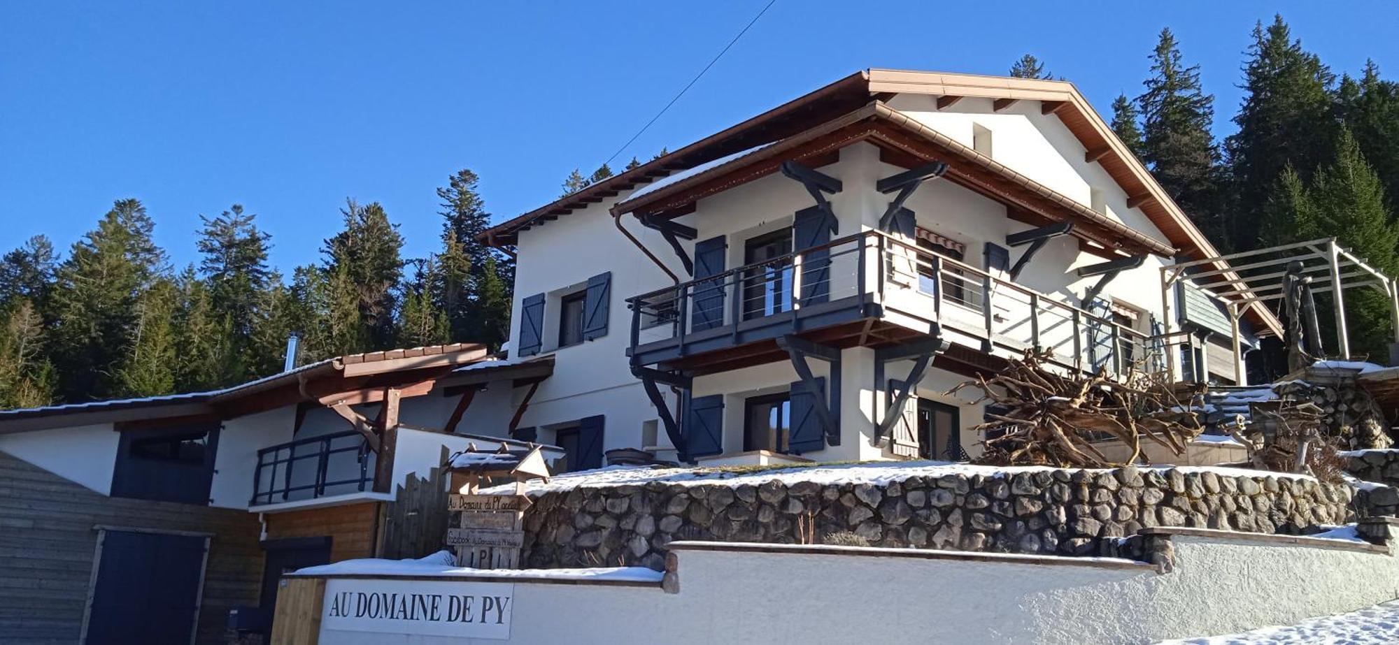 Au Domaine De Py